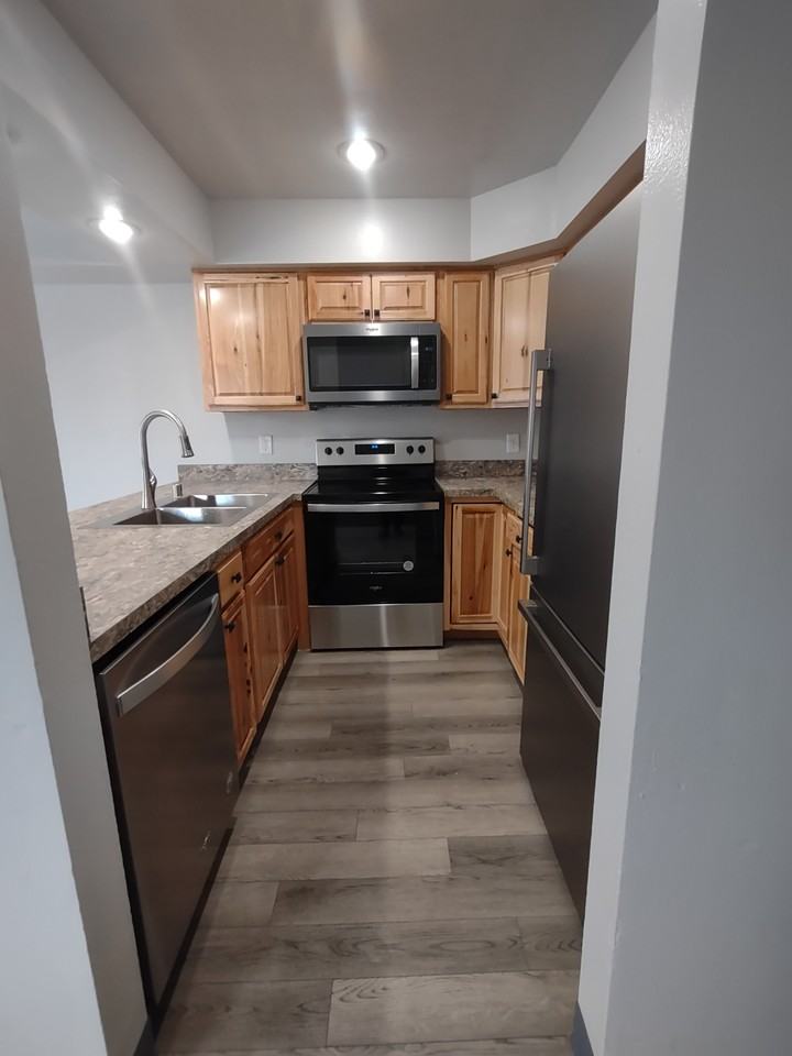 5312 Larkspur St #5312 - Photo 2 of 14