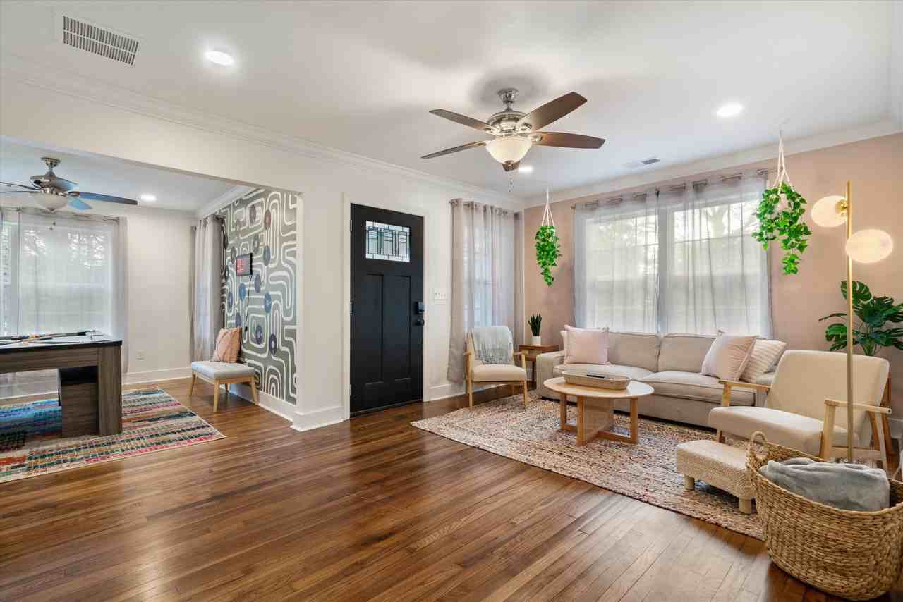 3126 Cowden Avenue #1023348P - Photo 5 of 35