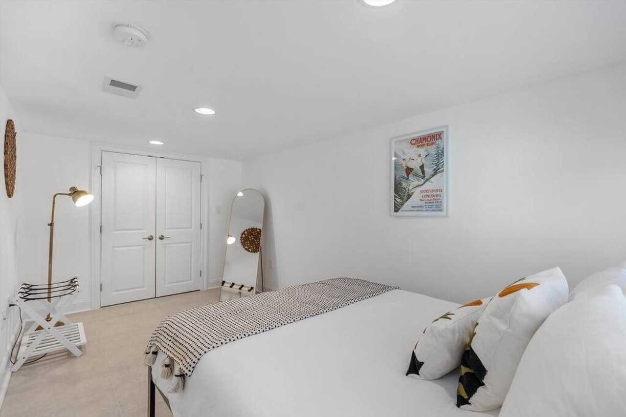 1601 D St Ne #1037749P - Photo 6 of 14