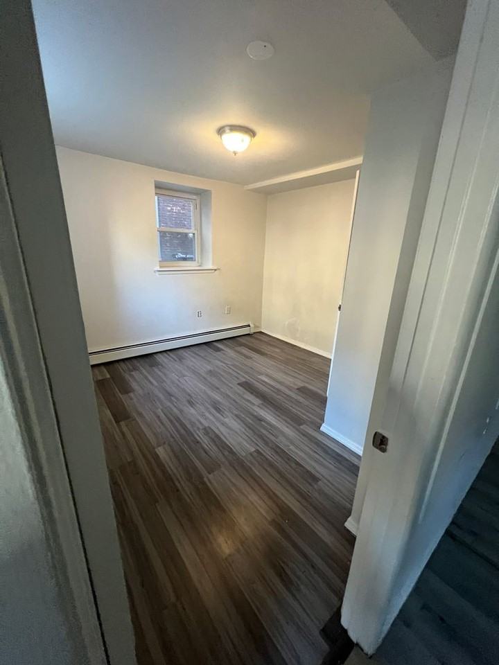 57-73 South Walnut Street - Photo 4 of 9