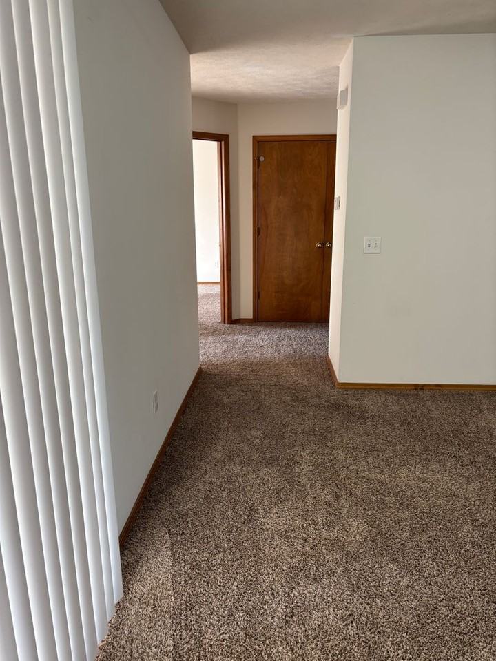 4352 W La Siesta St - Photo 6 of 11
