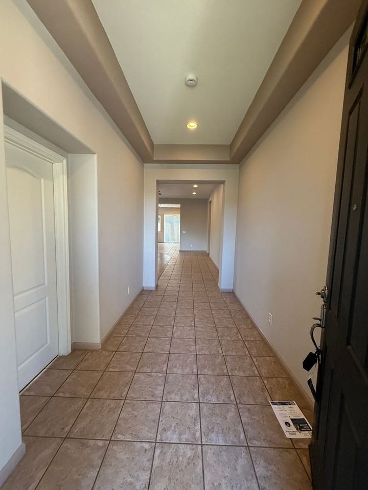 2523 Logan Dr - Photo 2 of 45