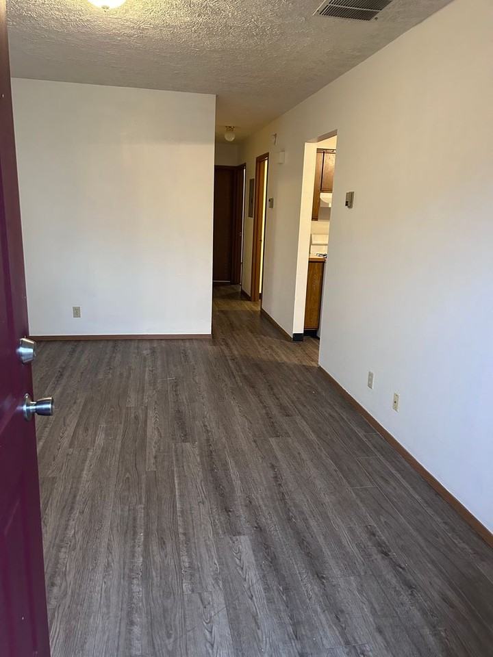 220 W 2nd St - Photo 2 of 11