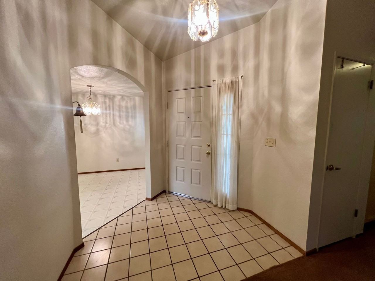 8048 Montevina Dr - Photo 2 of 18