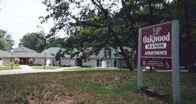 Oakwood Manor Baldwin - Photo 7 of 16