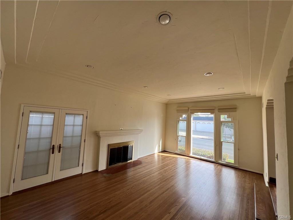 395 S Edinburgh Ave - Photo 3 of 8