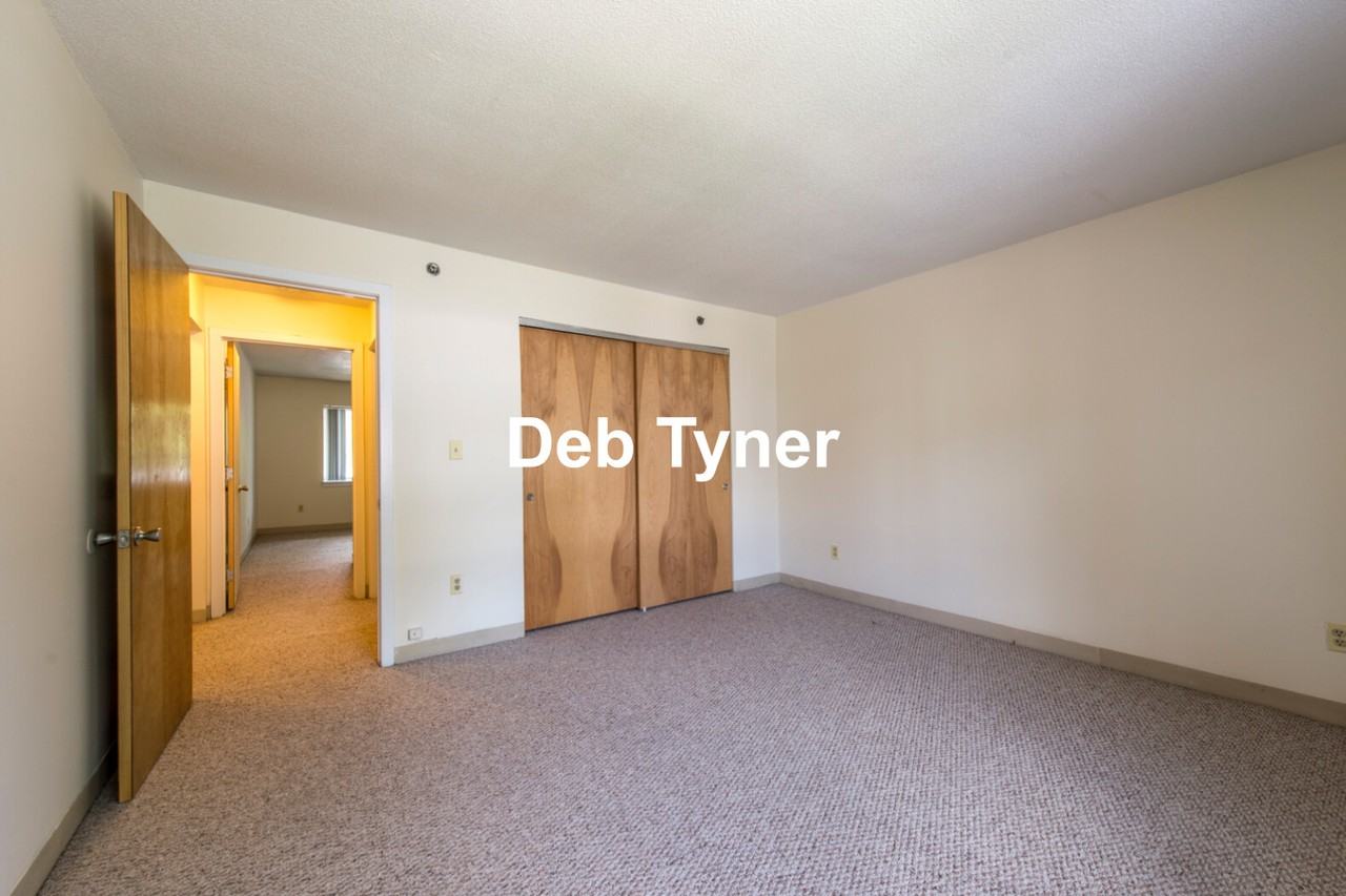 N Beacon St #2B - Photo 2 of 22