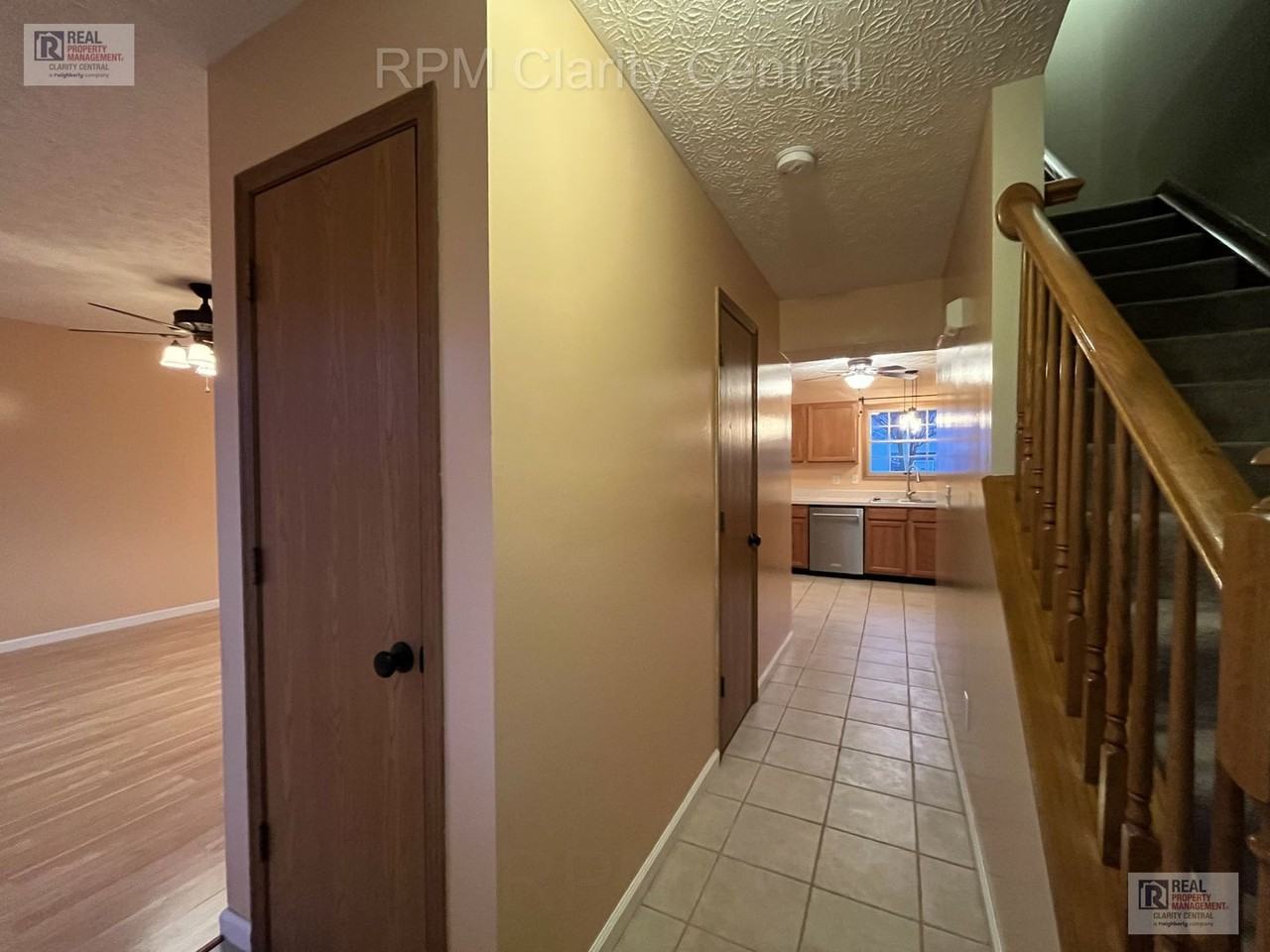 1242 Tarragon Dr - Photo 3 of 9