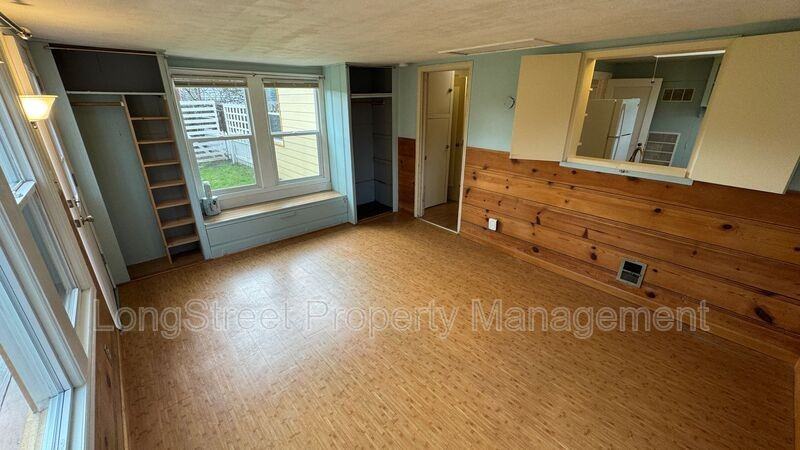 1137 Nw 13th St - Photo 5 of 26