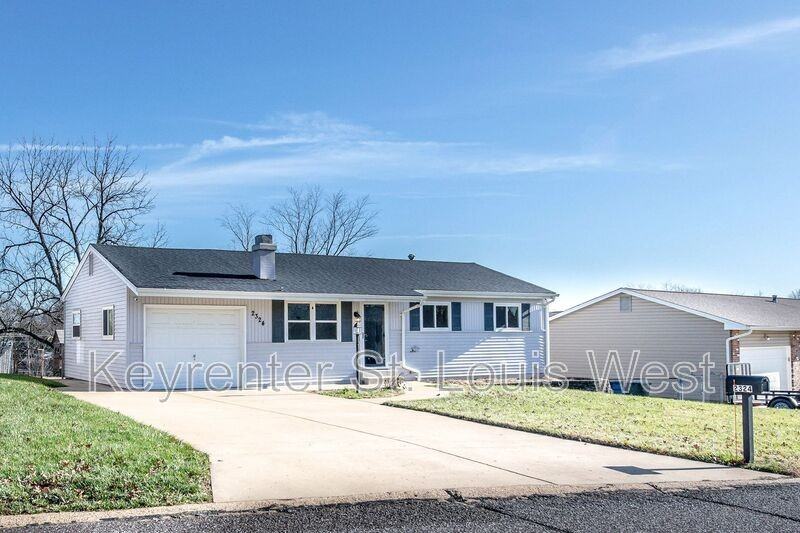 2324 Weedel Dr - Photo 2 of 23