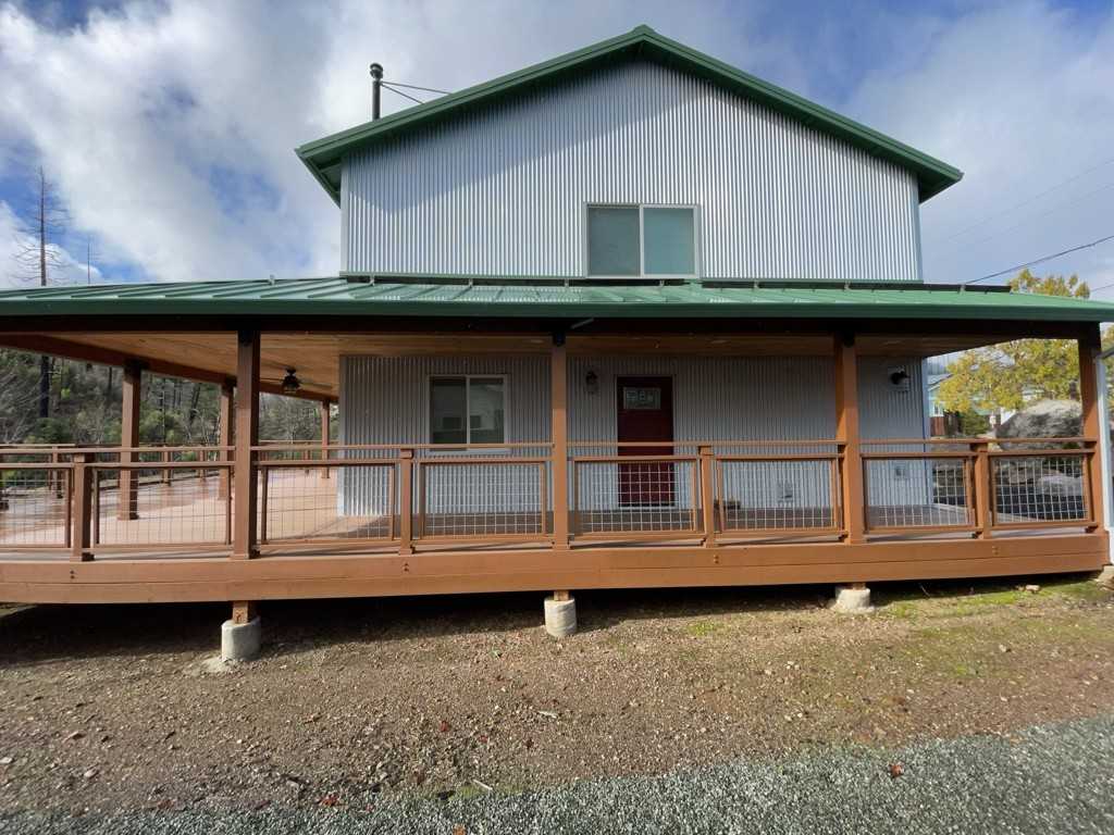 12091 Mead Rd - Photo 2 of 22