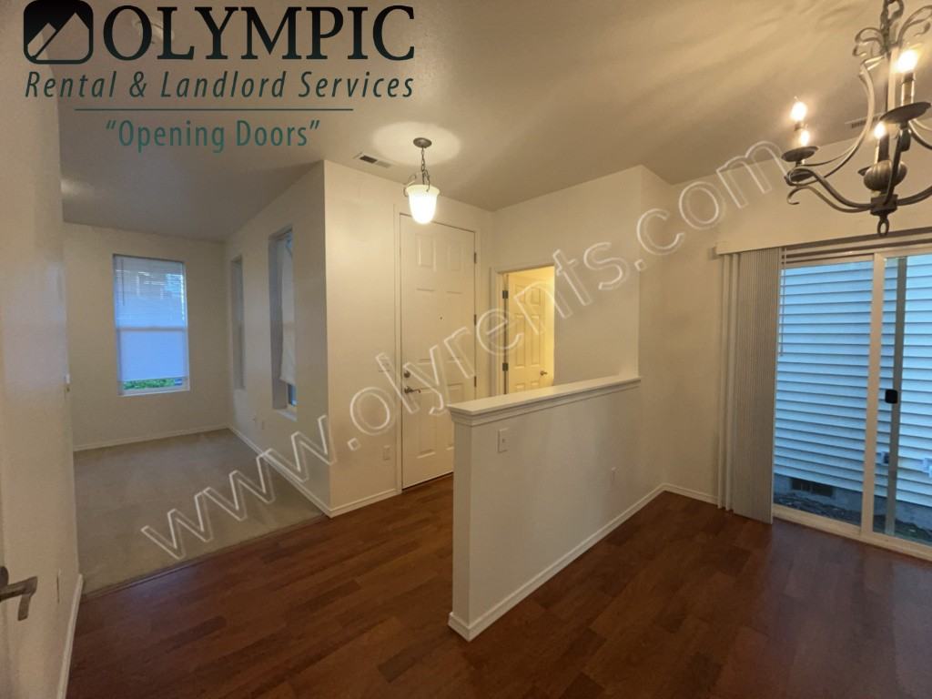 4119 Mckinley St Ne - Photo 3 of 24