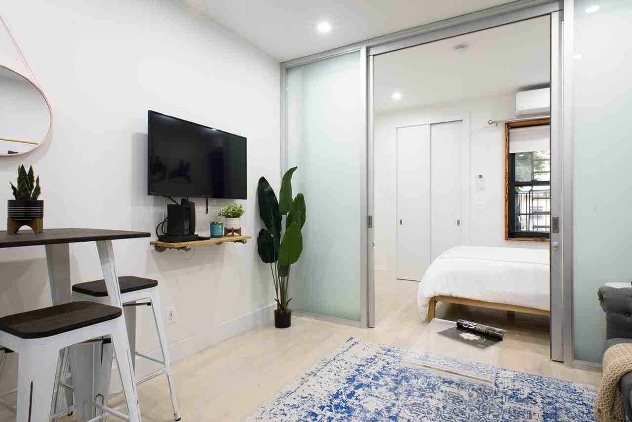 315 E 78th St #1021848P - Photo 4 of 34