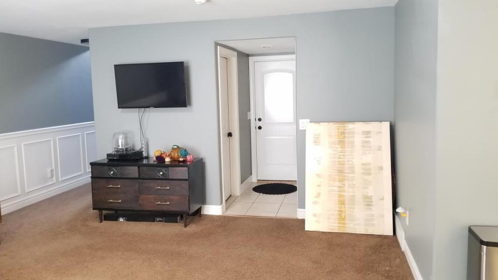 429 W 350 N - Photo 2 of 20