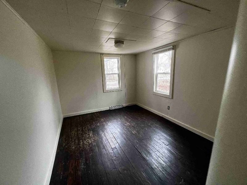 1075 Villa Ct - Photo 6 of 9