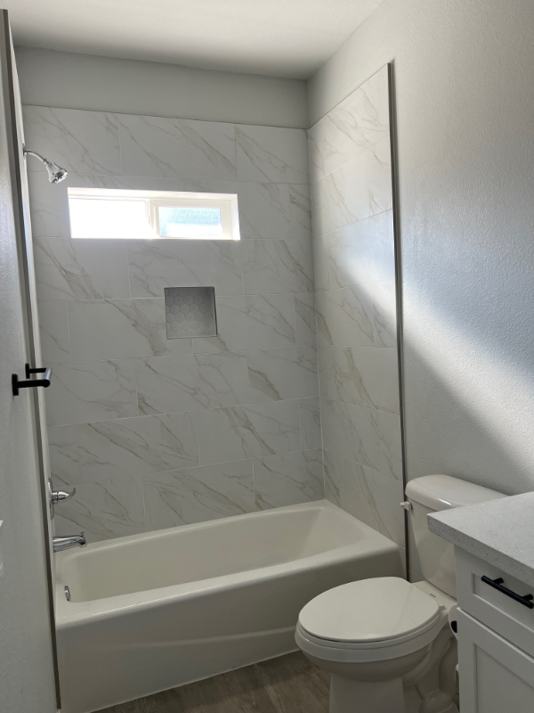 124 S Avenue B #NO2 - Photo 7 of 10