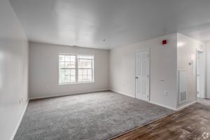 featured image of 225 W 4th St #2