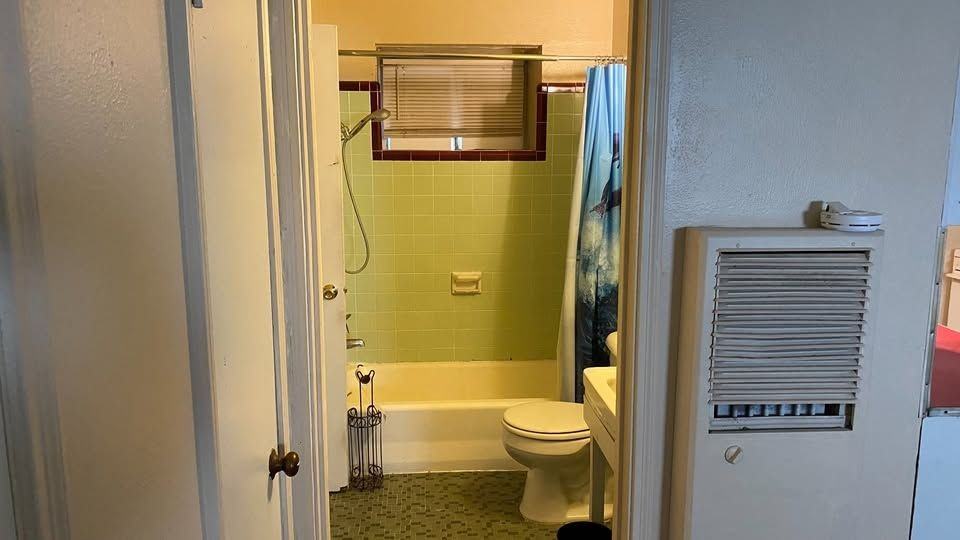 1223 N Front St - Photo 3 of 10