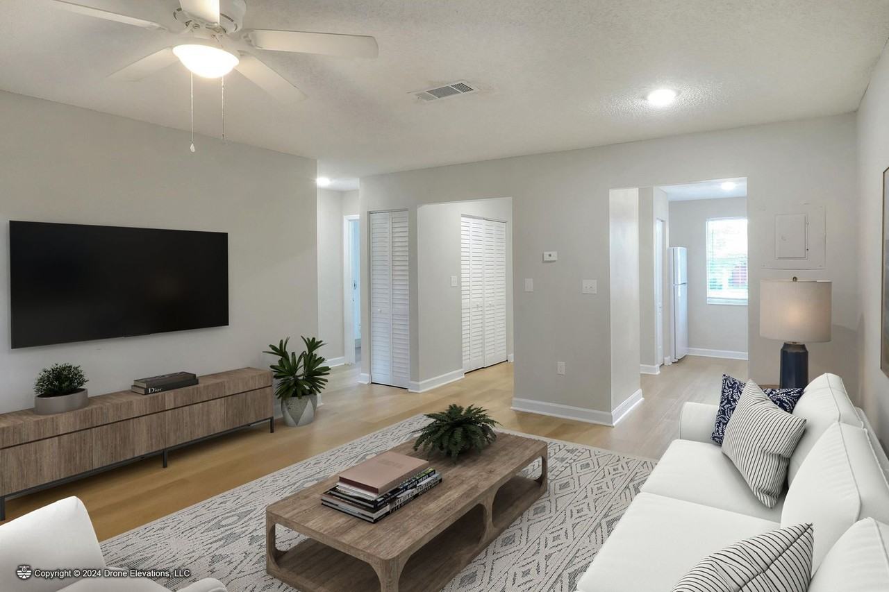 2112 Cabernet Ct - Photo 5 of 12