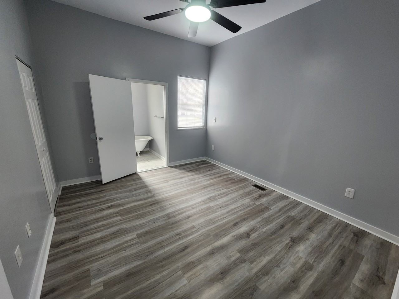 726 Moore St #101 - Photo 5 of 11