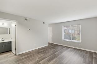 Autumnwood Apartments - Photo 1 of 1