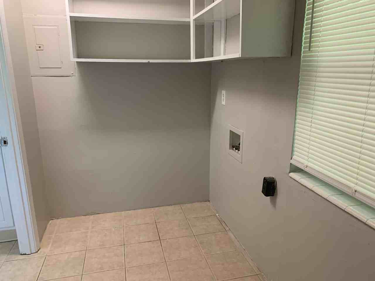 1965 Skyview Cir - Photo 2 of 21