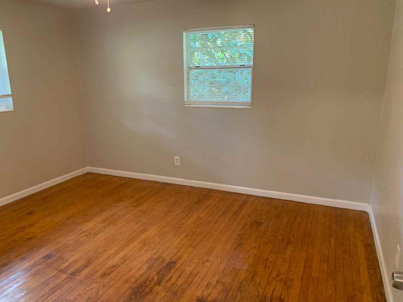 1965 Skyview Cir - Photo 6 of 21