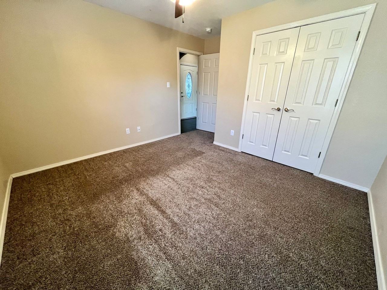 416 Ridge Point Dr - Photo 3 of 21