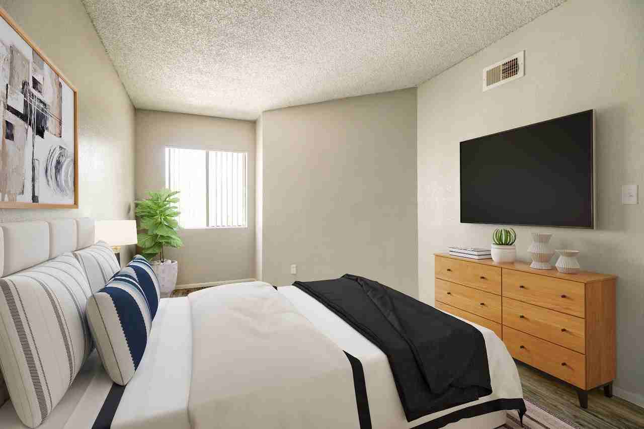 Las Brisas Apartments - Photo 3 of 13