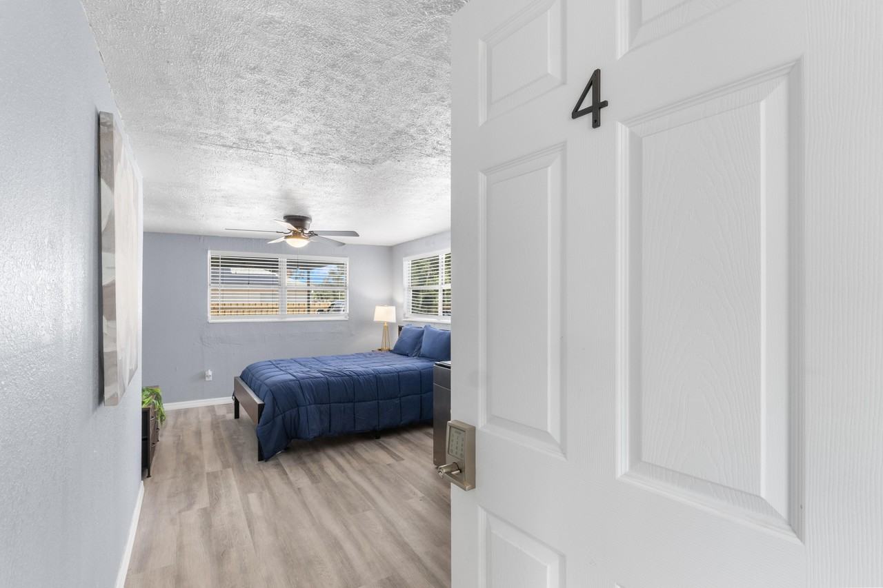 E Powhatan Ave - Photo 7 of 22