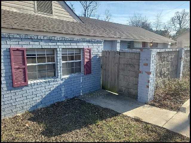 845 Highway 365 - Photo 2 of 10