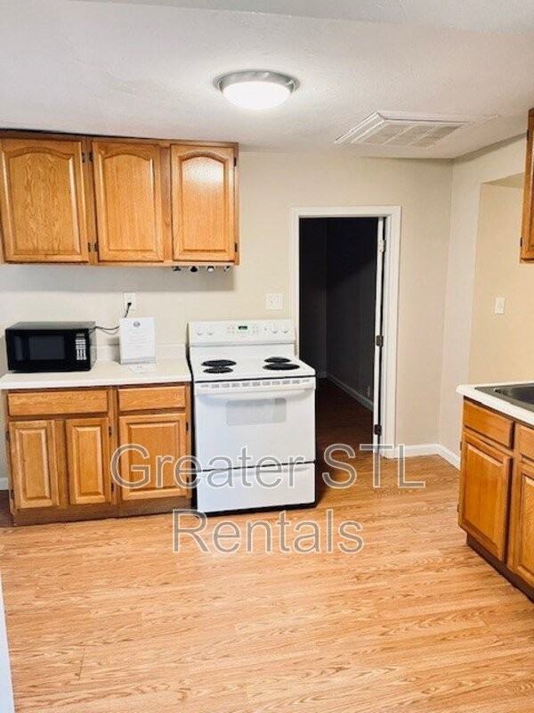 109 Cumberland Ave - Photo 3 of 7