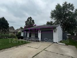 featured image of 5945 Parterra Dr