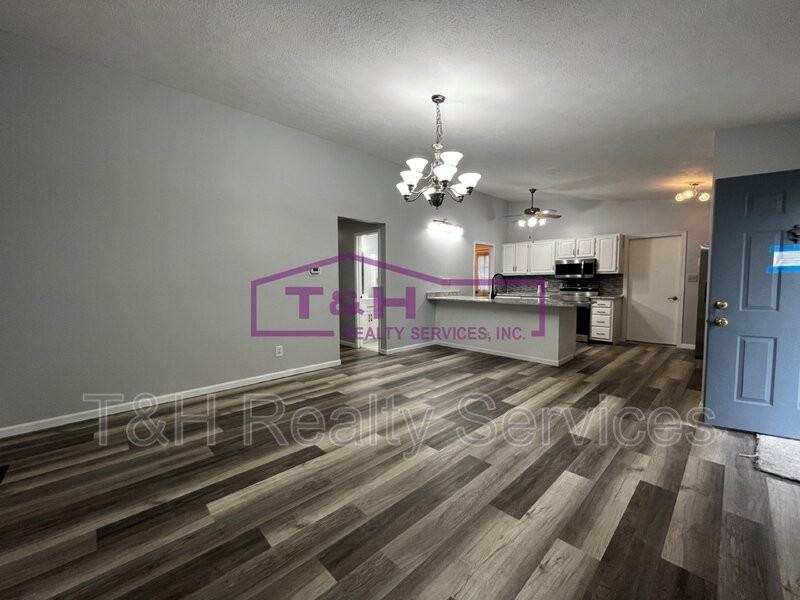 5945 Parterra Dr - Photo 7 of 20