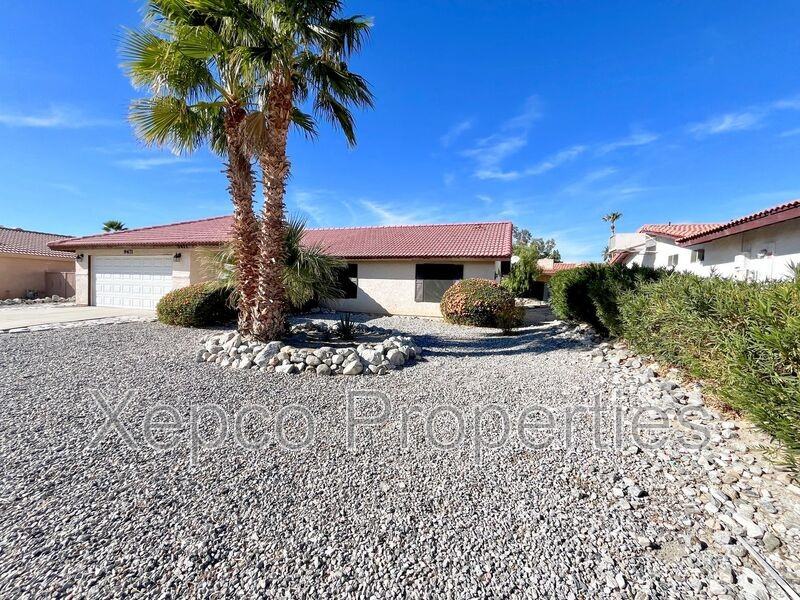 9471 Capiland Rd - Photo 2 of 36