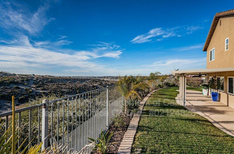 498 Vista San Lucas - Photo 4 of 34