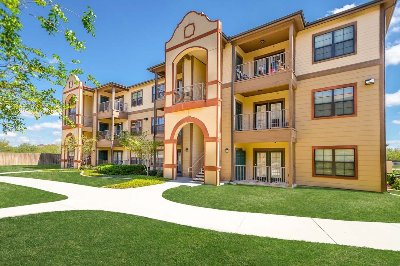 Villages at Sugar Road - Photo 4 of 50