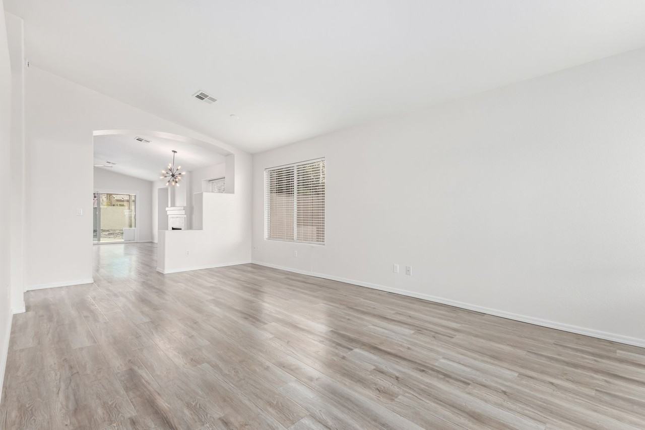 491 N Ocotillo Ln - Photo 2 of 28