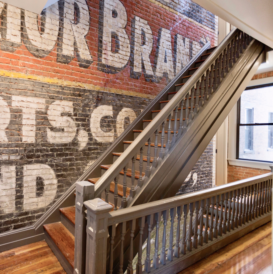 2806-08 Woodburn Avenue - Photo 2 of 4