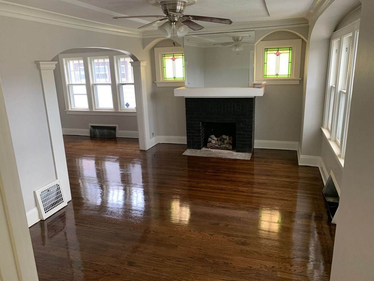 4054 N 15th St - Photo 3 of 12