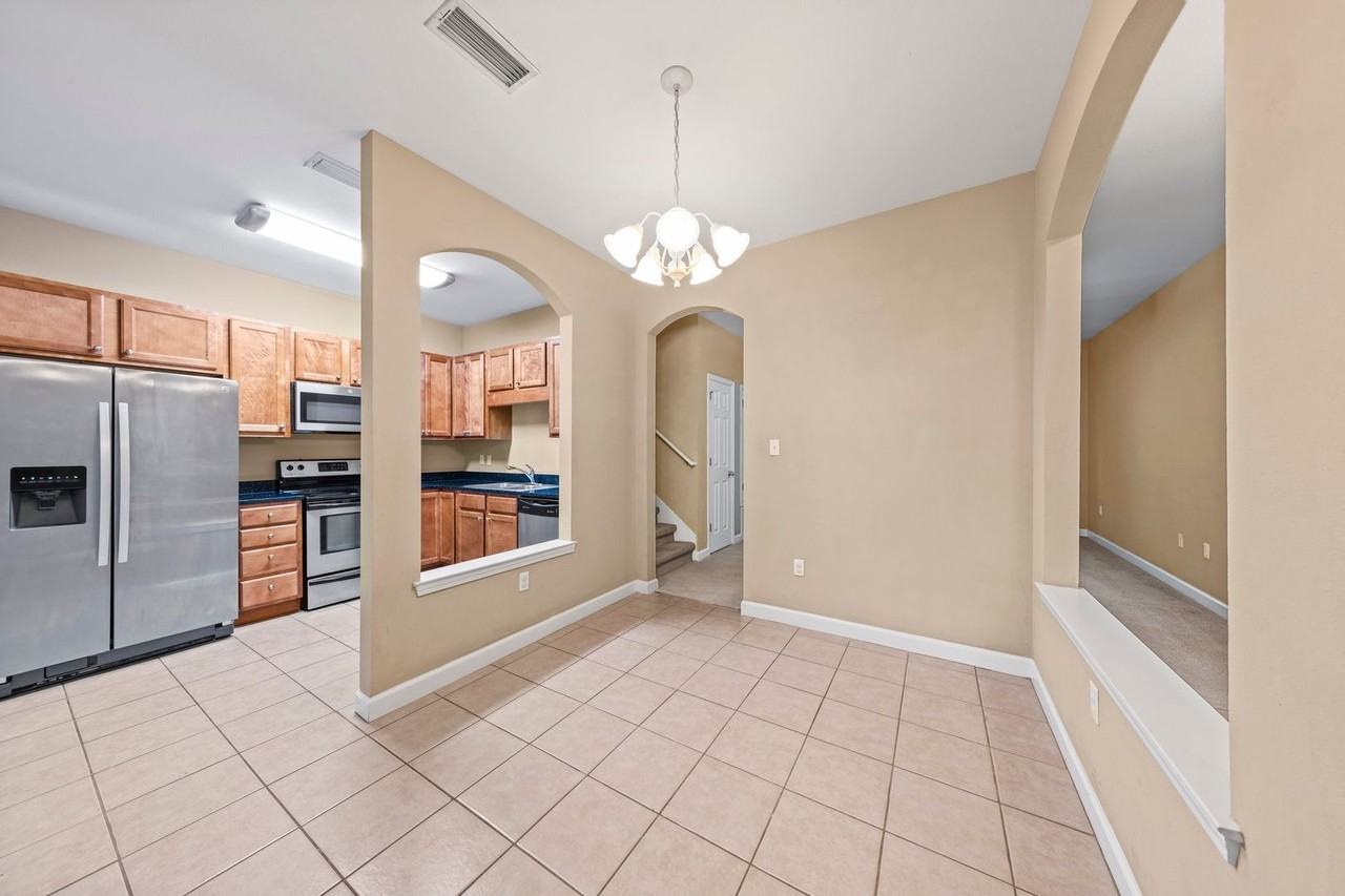 23 Trevor Dr - Photo 5 of 29