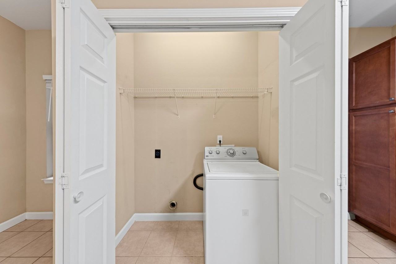 23 Trevor Dr - Photo 6 of 29