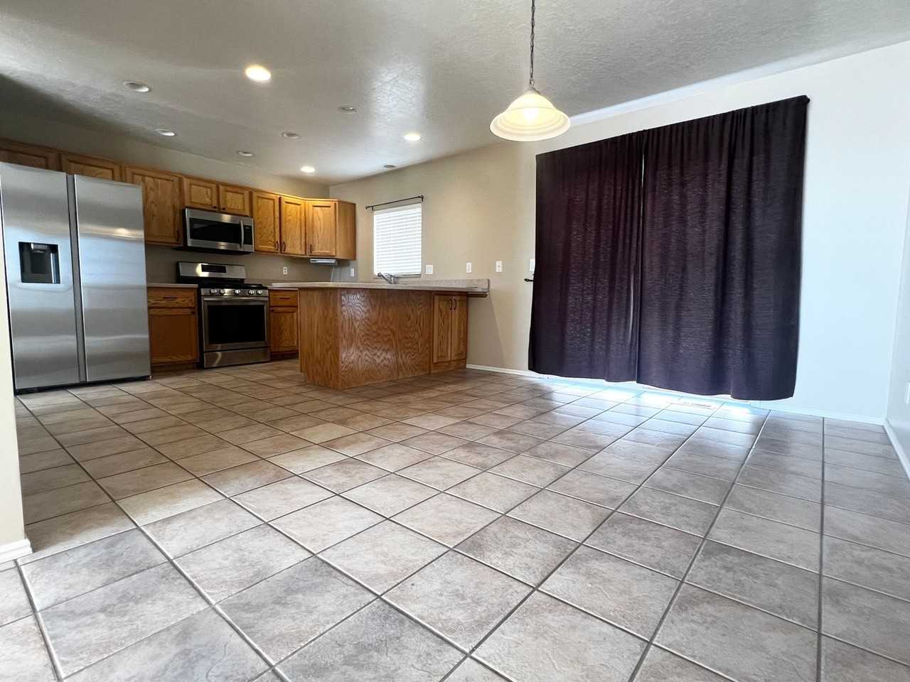 460 E 3650 N - Photo 4 of 17