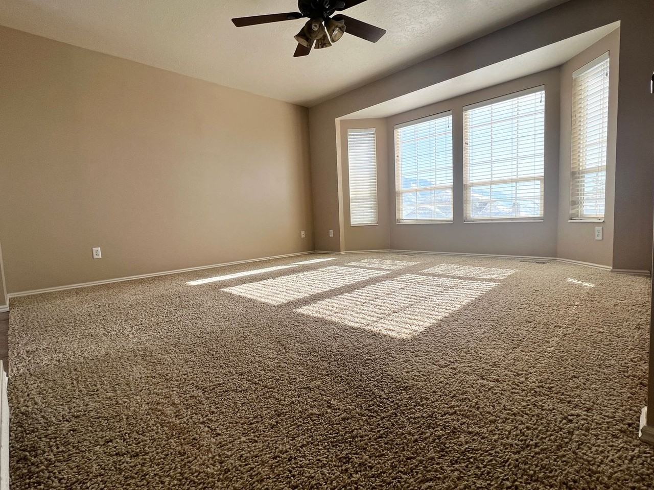 460 E 3650 N - Photo 5 of 17