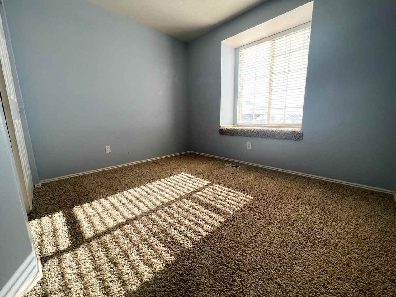 460 E 3650 N - Photo 6 of 17