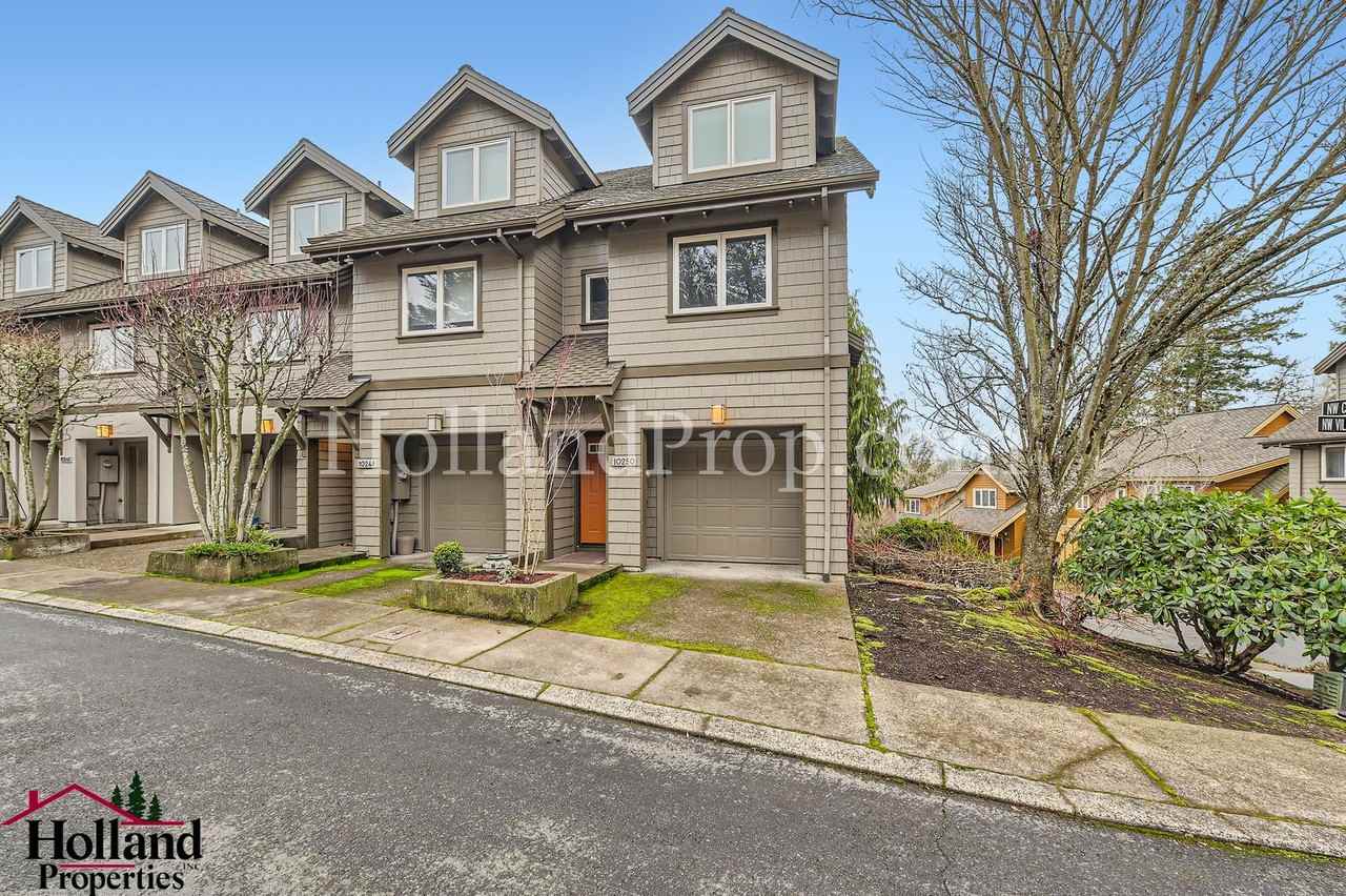 10250 Nw Village Heights Dr - Photo 2 of 28