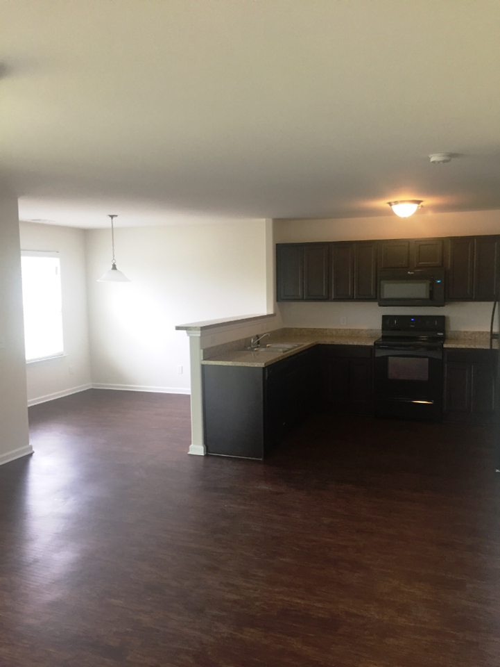 7 Miriam Jordan Rd - Photo 2 of 5