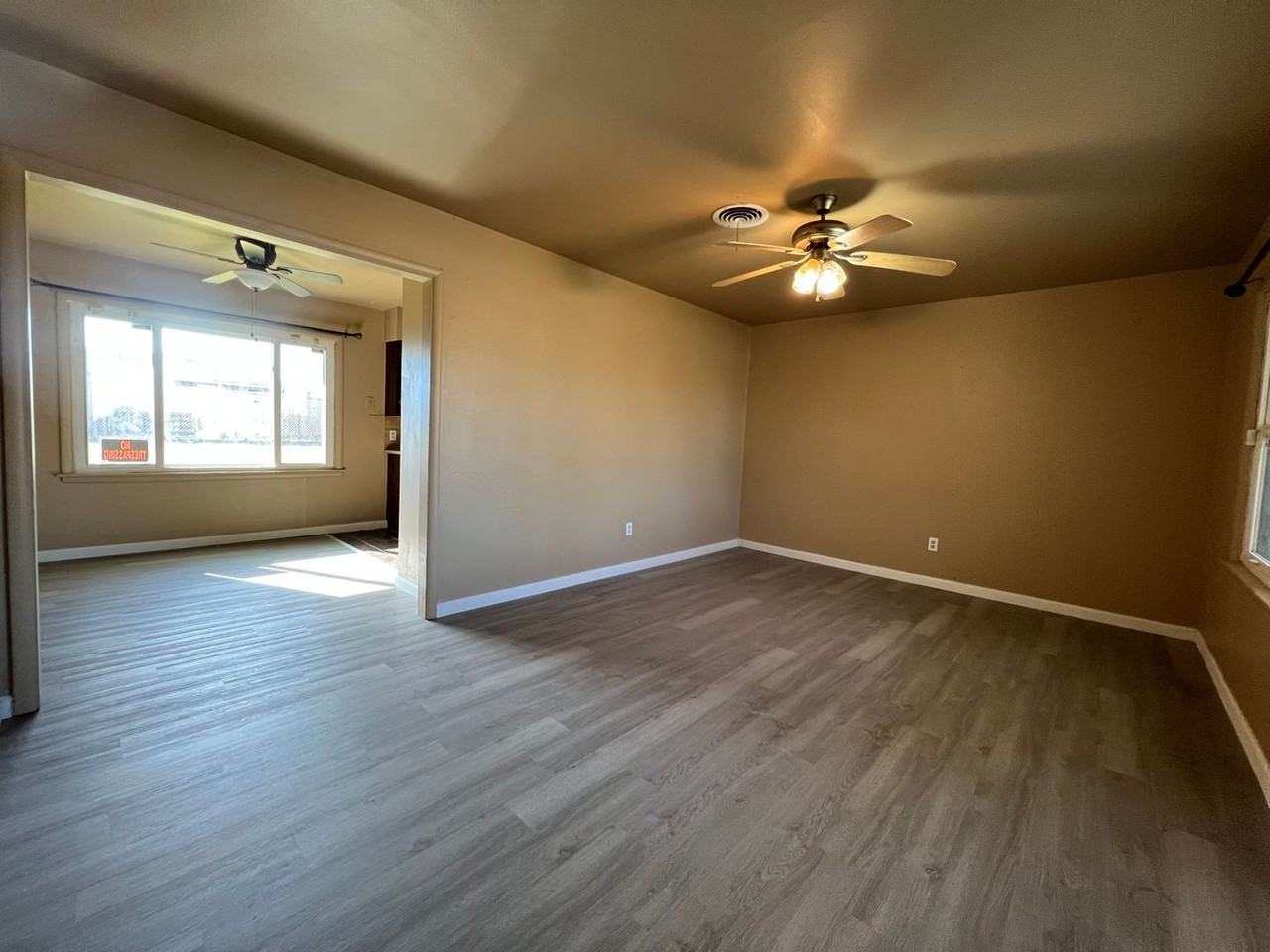 3818 Nw Bell Ave - Photo 2 of 13