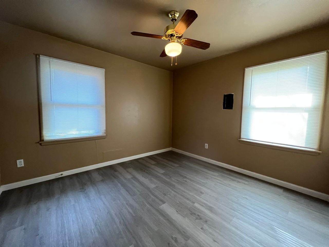 3818 Nw Bell Ave - Photo 6 of 13