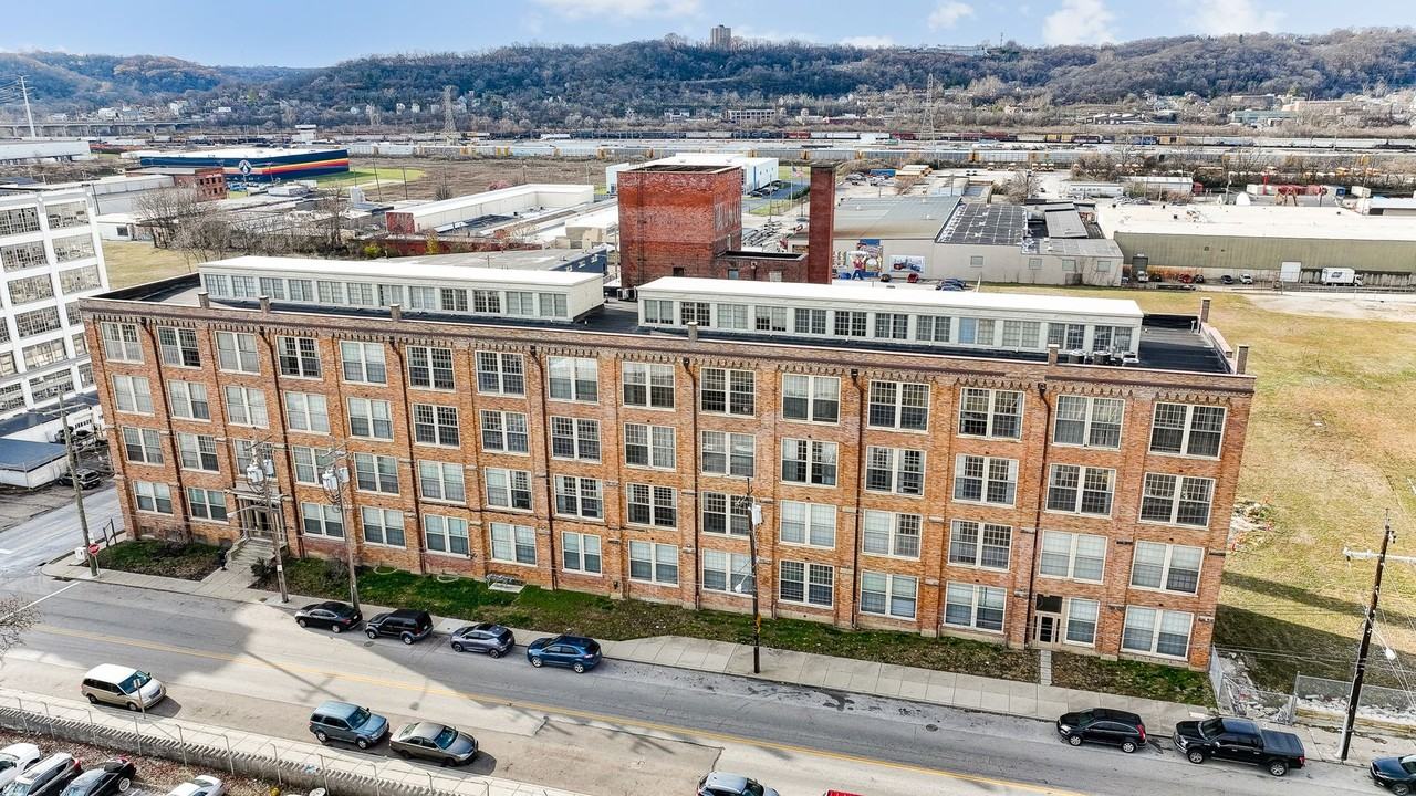 Machine Flats - Photo 2 of 50